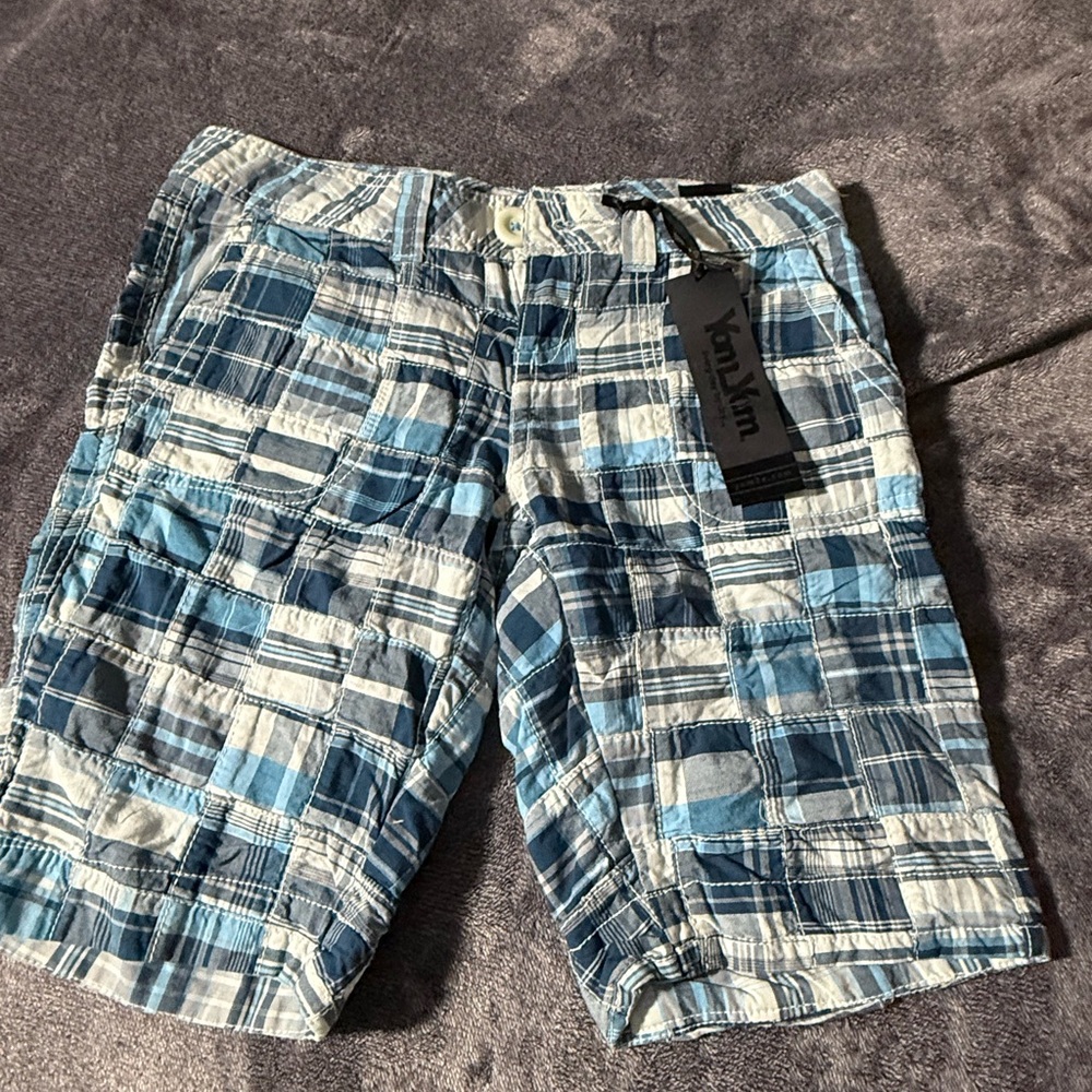 Bermuda shorts blue and white
